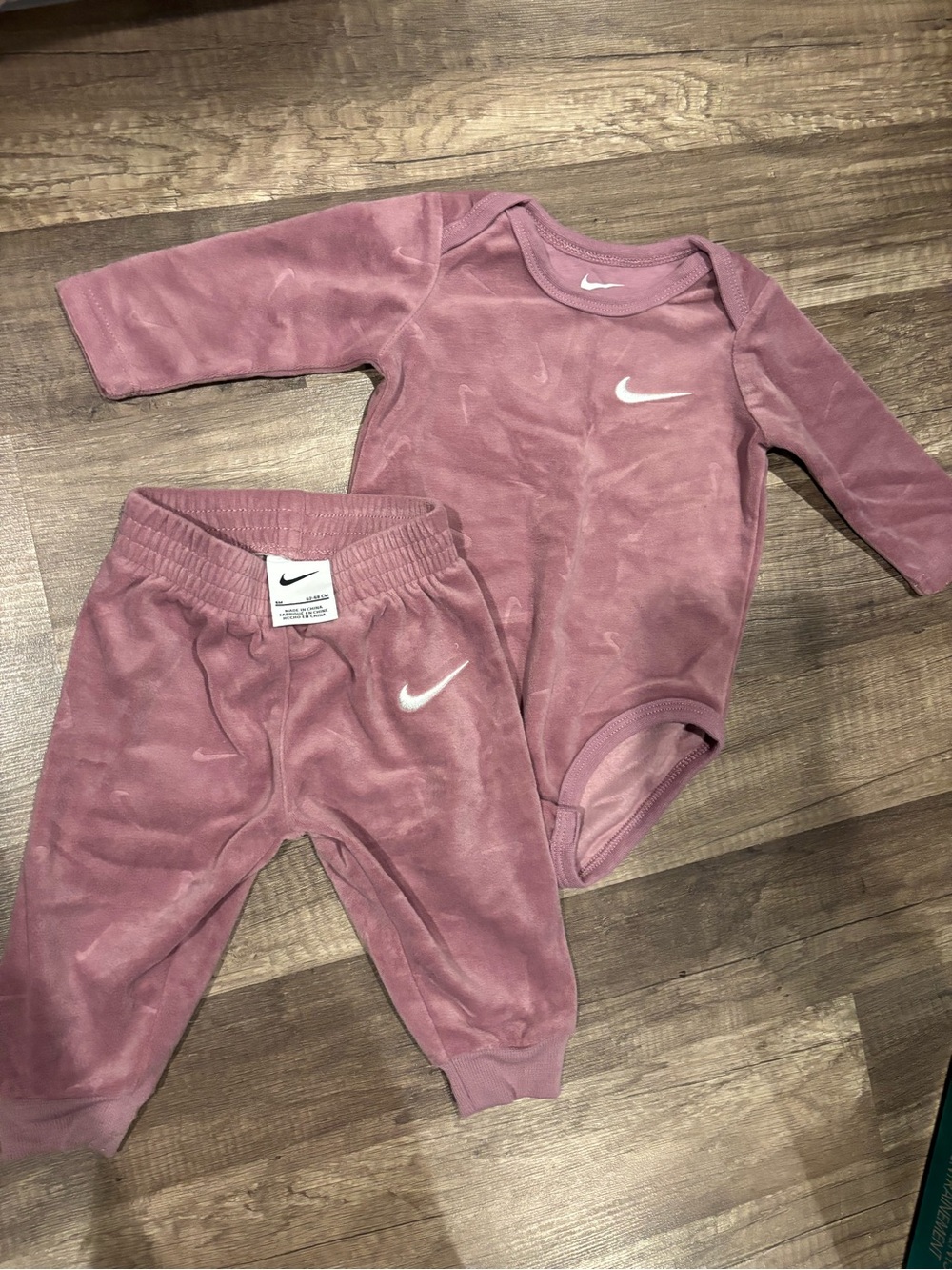 Nike Baby Girls Purple Long-Sleeve Bodysuit and Pants Set